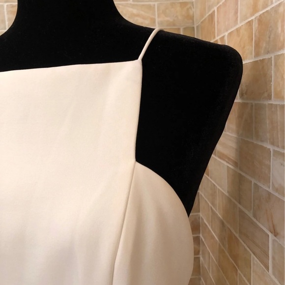 ❌SOLD❌Keepsake The Label} White Aline Cocktail dress - Picture 5 of 7